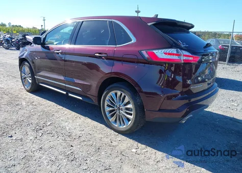 2022 Ford Edge Titanium z USA, uszkodzony, nr VIN 2FMPK4K95NBA38093
